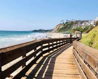 Coastal Room near Laguna Beach, close to shops - Dana Point - Playa