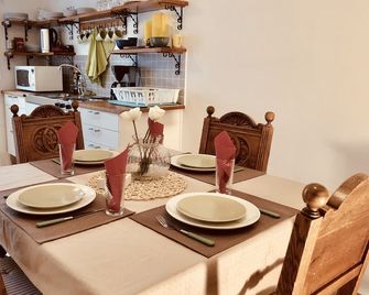 Apartment In Basement - Falkenberg - Dining room