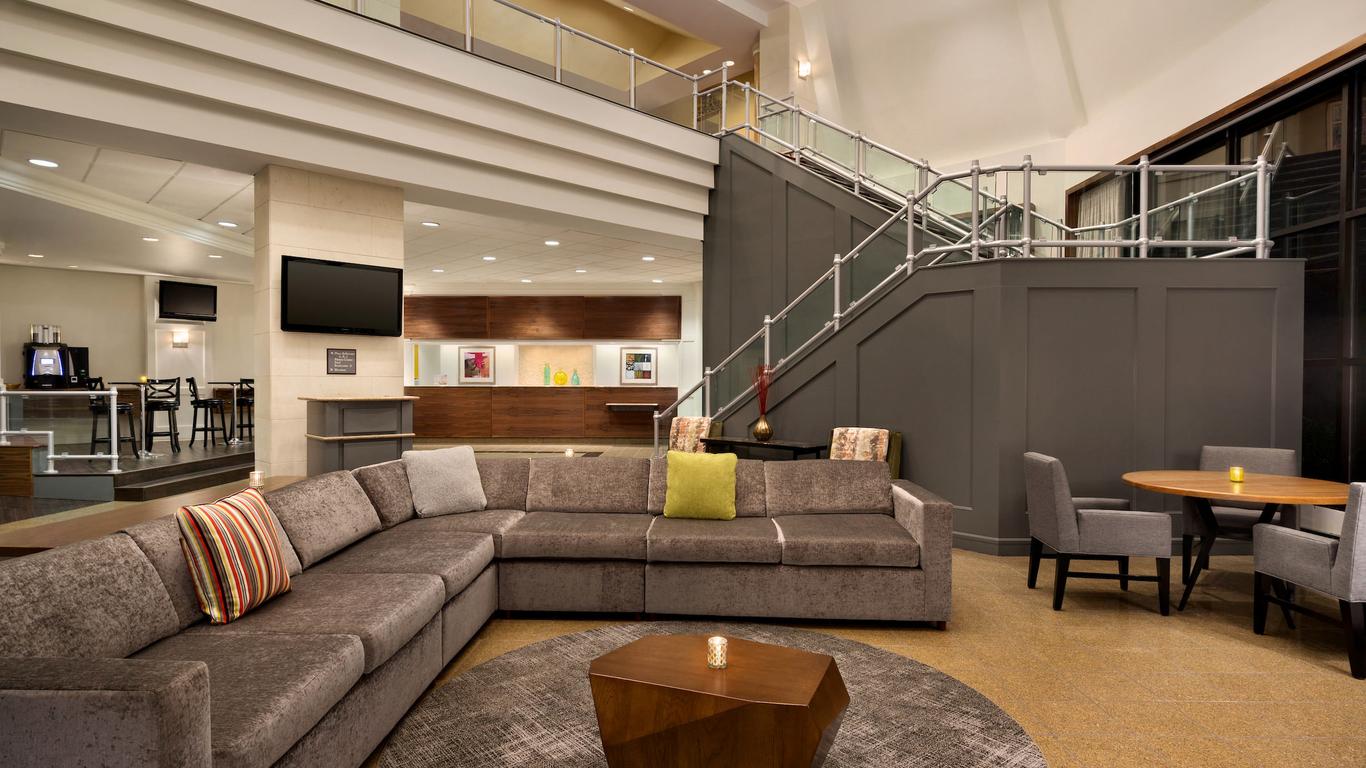 Crowne Plaza Englewood By IHG