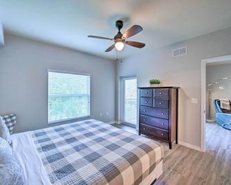 Quiet Lely Resort Condo with Pool - 2 Mi to Golf! - Naples - Camera da letto