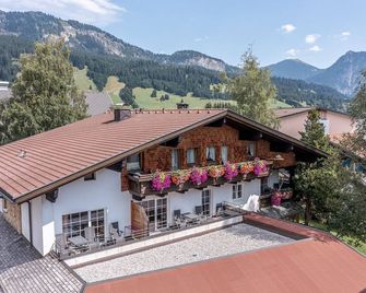 Apartment Durchgnäht - Tannheimer Schuh and Gästestad'l - Tannheim - Gebäude