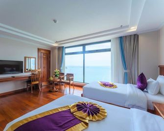 Vietnam Taste Hotel Quy Nhon - Beachfront - Qui Nhon - Bedroom