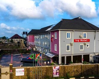 Ivy Hotel - Epe - Epe - Edificio