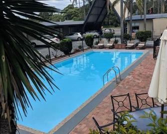 Belmont Palms Motel - Belmont