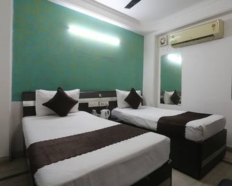 Hotel Delhi Aerocity Inn - Neu-Delhi - Schlafzimmer