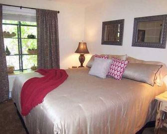 Nestled In The Heart Of Incline Village It Offers A Perfect Retreat - Incline Village - Makuuhuone