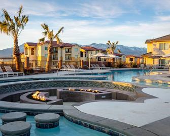 Discover Zion Mountain, Private Hot Tub-3 Bedroom - Hurricane - Pool