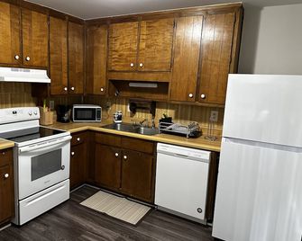 Cozy Modern Gem - Norcross - Kitchen