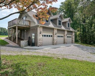 Backwoods Bungalow - Crossville - Budova