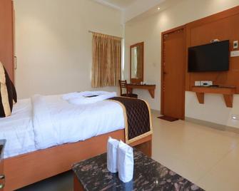 Hotel Ashok Palace - Karur - Bedroom