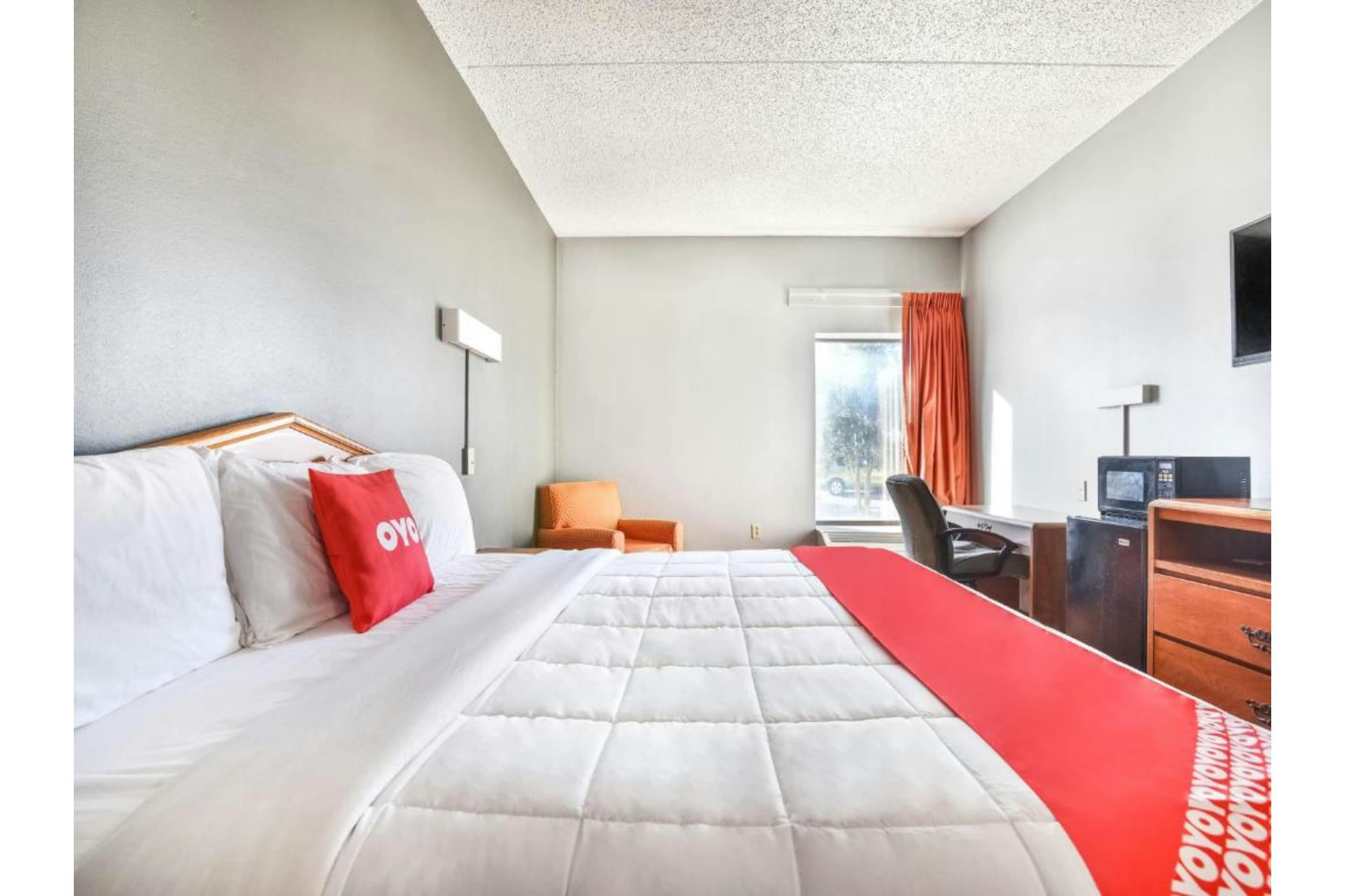 OYO Townhouse Inn Jacksonville near Little Rock Air Force Base - Jacksonville - Slaapkamer