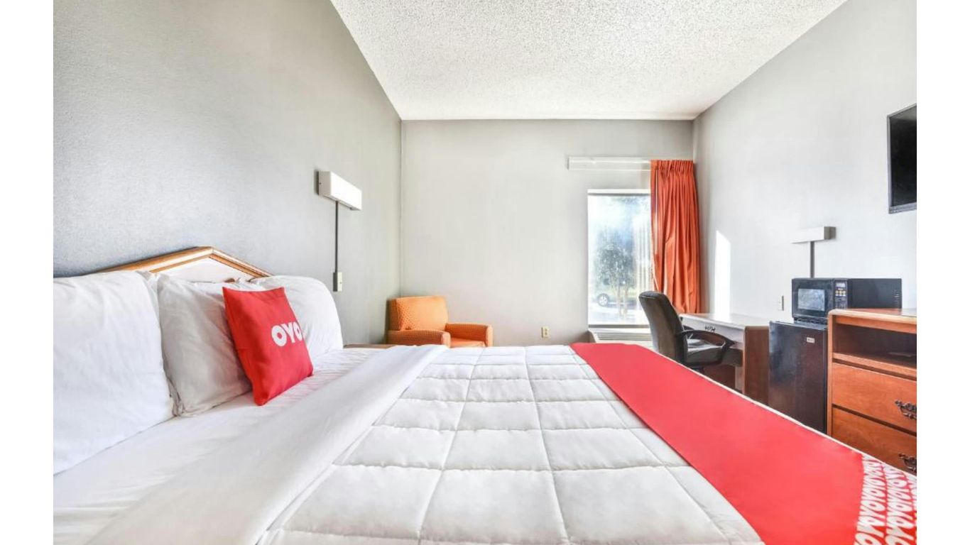 OYO Townhouse Inn Jacksonville near Little Rock Air Force Base