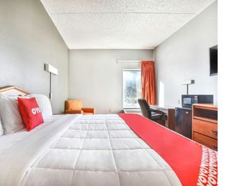OYO Townhouse Inn Jacksonville near Little Rock Air Force Base - Jacksonville - Slaapkamer