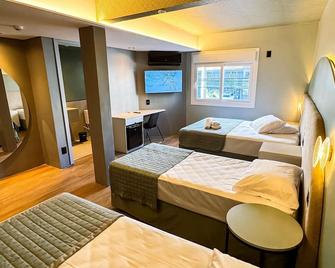 Hotel Zata - Premium - Criciúma - Quarto