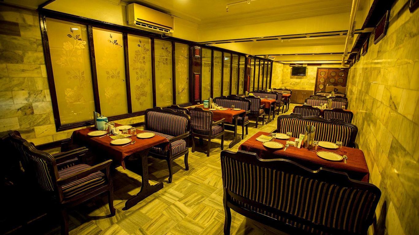 Hotel Deep Avadh