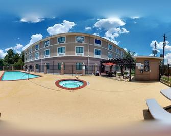 Rest Well Inn & Suites - Houston - Building