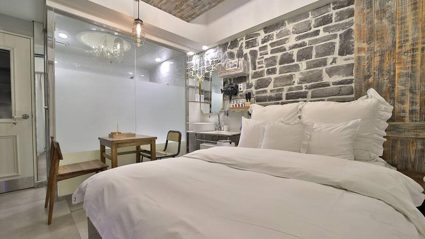 Daegu February Hotel Suseong