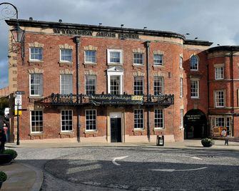 Wynnstay Arms, Wrexham by Marston's Inns - Wrexham - Bâtiment