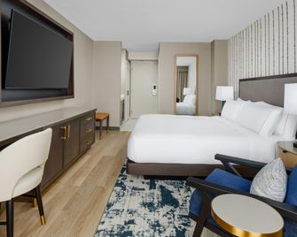 DoubleTree by Hilton Charlotte City Center - Charlotte - Bedroom