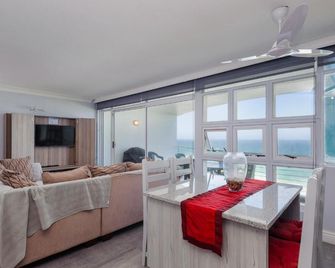 Chakas Cove 38 - Load Shed Free - Ballito - Living room