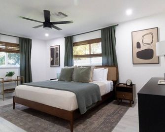 New Riverside Retreat With Pool - Jupiter - Bedroom