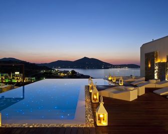 Hotel Senia - Onar Hotels Collection - Naousa - Piscina