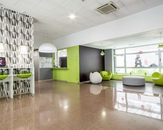 Residencia Universitaria Resa Blas De Otero - Bilbao - Lobi