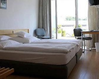 Hotel Bairischer Hof - Marktredwitz - Bedroom