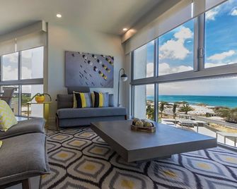 Azure Beach Residences - Noord