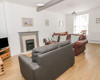 22 Uppergate Street - Conwy - Living room