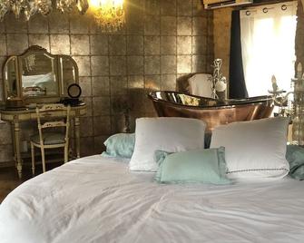 Maison de Village Médiéval en Pierre Animaux Acceptés - Saint-Antonin-Noble-Val - Chambre