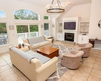 Oceanside, Private Pool, Pet Friendly, Fs2, Villa Four Seasons - Duck - Living room