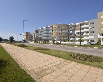 Bouznika Al - Bouznika - Building