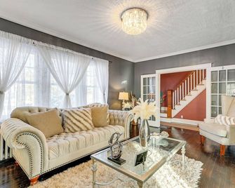 Charming Connecticut Retreat Near Museum - Waterbury - Sala de estar