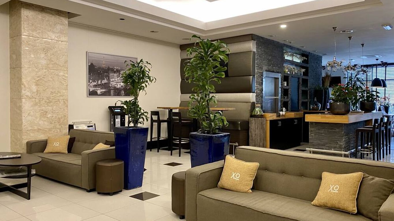 Xo Hotels Blue Tower