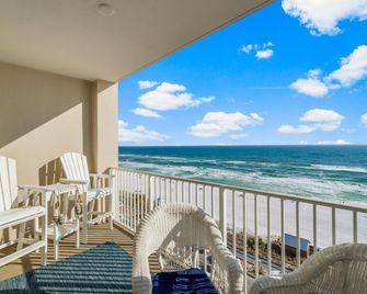 Majestic Sun Beach Resort by Panhandle Getaways - Destin - Balcony