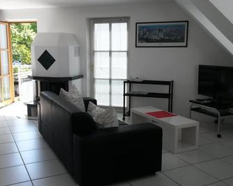 Country and Town - Unterhaching - Wohnzimmer