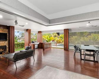 Blissful Bungalow Batemans Bay - Batemans Bay - Sala de estar