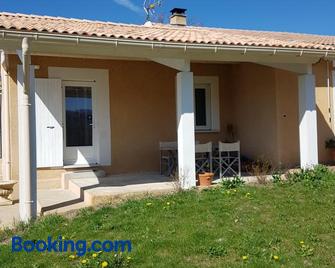 Chambres d'Hotes Les Maisses - Sisteron - Building