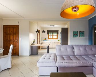 Lefkothea Villas With Large Pool, Bbq & Playground - Adelianos Kampos