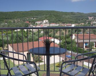 Seabird Hotel - Moraitika - Balcon