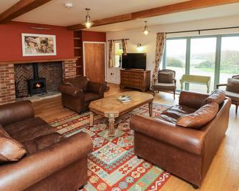 The Old Dairy - Ventnor - Obývací pokoj