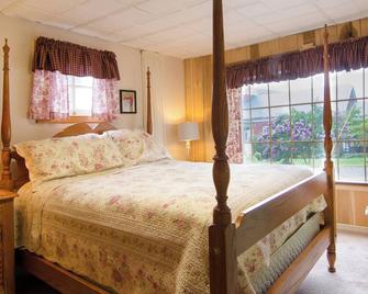 Lily Garden Bed And Breakfast - Harpers Ferry - Bedroom