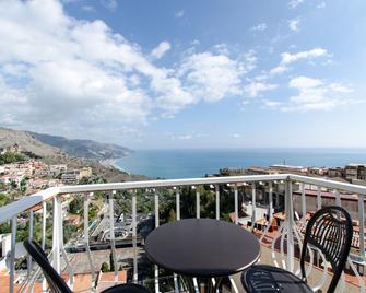 Splendid Hotel Taormina - Taormina - Balcony