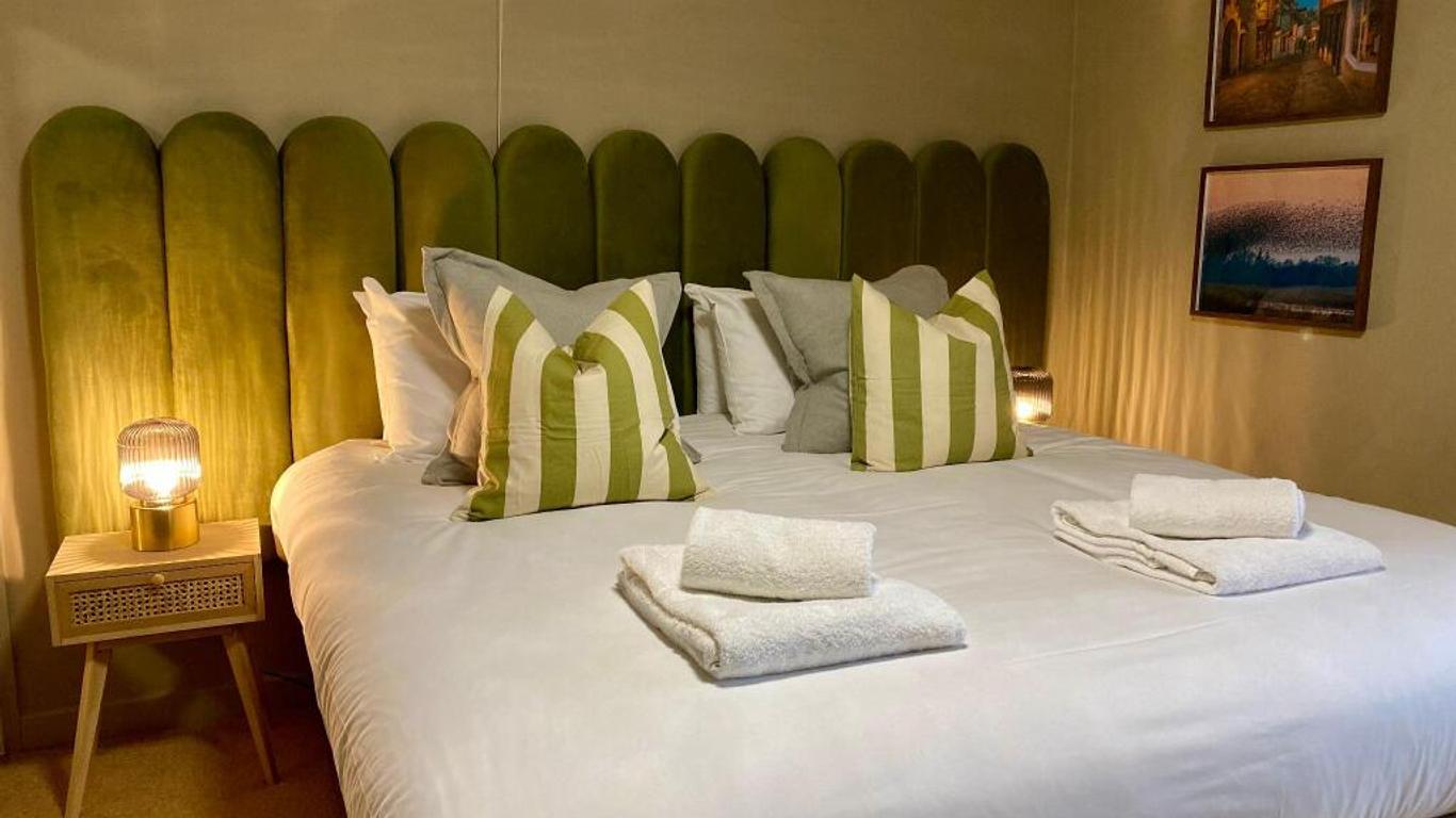 The Lion at West Pennard