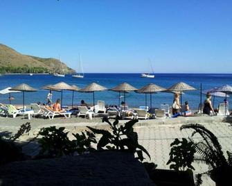 Aydeniz Otel - Mesudiye - Beach