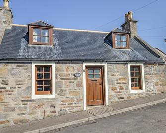 Sea Breeze Cottage - Buckie - Building