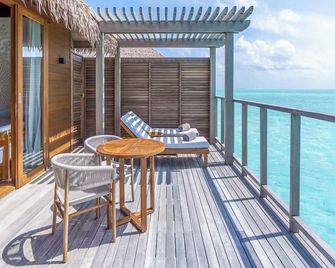 Melia Whale Lagoon Maldives - Fenfushi - Balcón