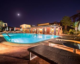 Borgo degli Ulivi Residence - Tortolì - Piscina
