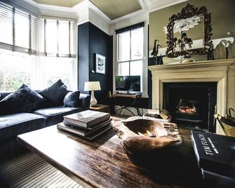 Tir y Coed Country House - Conwy